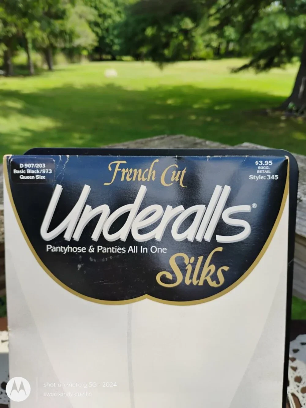 Hanes Underalls French Cut Silks pantyhose sandalfoot Q sz Basic Black vtg 1990